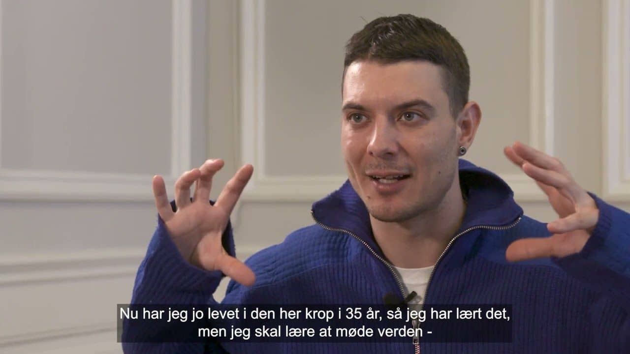 Stilbillede fra Caspar Erics forfatterstafet-video