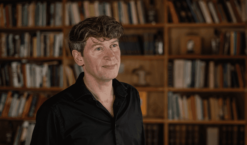 portræt af Jesper Wung-Sung