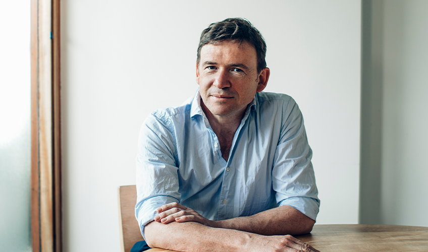 portræt af David Nicholls