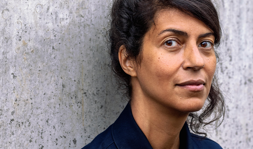 portræt af Lone Aburas